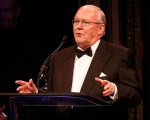 Peter Lamont: morto a 91 anni lo scenografo di Titanic e dei film di 007