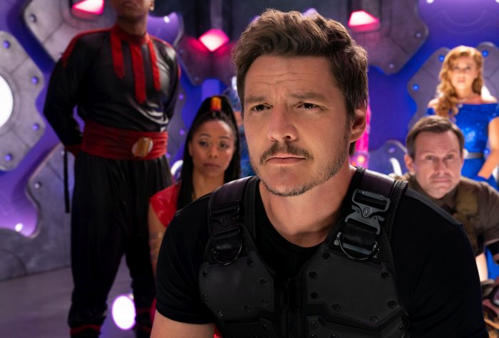 The Uninvited: Pedro Pascal, Elizabeth Reaser, Walton Goggins, Lois Smith nel cast del film di Nadia Conners