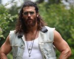 Can Yaman sarà Sandokan nel reboot della serie tv: anche Luca Argentero nel cast
