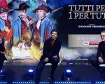 Tutti per 1 - 1 per tutti, Pierfrancesco Favino: “Un film per affrontare insieme la paura”