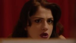 Nel Bagno Delle Donne -  Clip 1