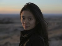 Hamnet, Chloé Zhao parla del 'superpotere' di essere una regista neurodivergente: 'Ho un'estrema sensibilità'