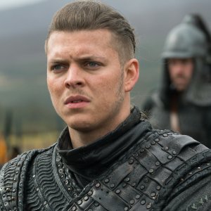 Vikings 6: Alex Høgh Andersen nella seconda parte della stagione