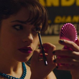 Nel bagno delle donne: Daphne Scoccia in una scena del film