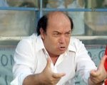 L’allenatore nel pallone, Lino Banfi: “Chiesi a Maradona di vestirsi da donna”