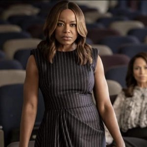 Power Book II: Ghost - Quincy Tyler Bernstine in una scena della serie