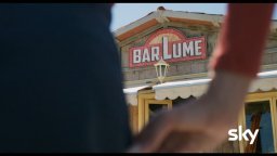 I delitti del BarLume 8: Filippo Timi e Stefano Fresi nel primo episodio