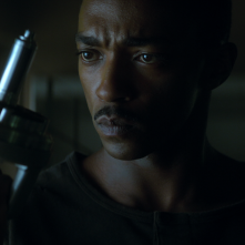 Outside the Wire: Anthony Mackie in un primo piano