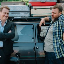 I delitti del BarLume 8, Corrado Guzzanti e Stefano Fresi in una scena