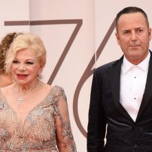 Sandra Milo con Alessandro Rorato sul red carpet di Venezia