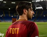 Speravo de morì prima: la data di uscita e la prima clip della serie Sky su Francesco Totti