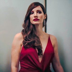 Ava: Jessica Chastain in un seducente abito da sera