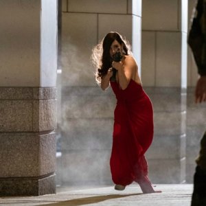 Ava: Jessica Chastain in una scena d'azione