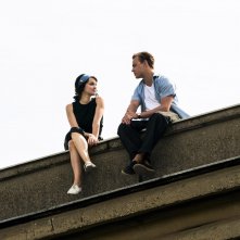 Un sogno per te: Emilia Schüle, Dennis Mojen durante una scena del film