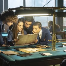 El Internado: Las Cumbres - gli studenti del collegio in un'immagine