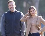 Casey Affleck smentisce di aver gettato il cartonato di Ana de Armas nella spazzatura
