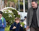 Ben Affleck svela a Sacha Baron Cohen: 'i miei figli non vogliono guardare i miei film'