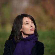 Chiami il mio agente 4: Béatrice Dalle in una scena della serie