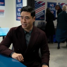Young Rock: Randall Park in una scena