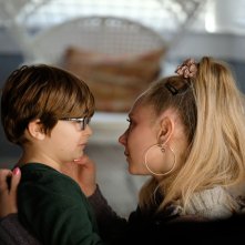 Palmer: Juno Temple e Ryder Allen in una scena