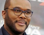 Tyler Perry parla degli effetti collaterali del vaccino per il Covid-19