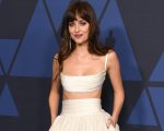 Dakota Johnson nel cast di Am I Ok? tra segreti e amicizie