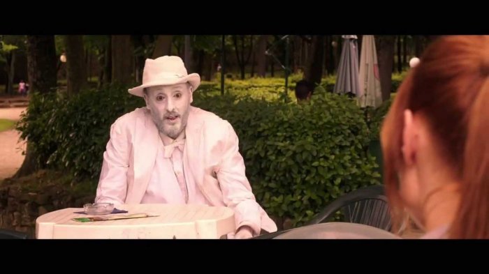 Un fantastico via vai: Ceccherini "travestito" da statua e il divertente aneddoto delle riprese