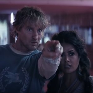 Bliss: Salma Hayek, Owen Wilson in una scena del film