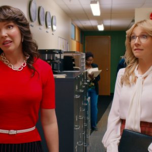 L'estate in cui imparammo a volare: Katherine Heigl e Sarah Chalke in una scena