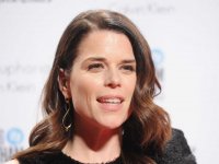 The Lincoln Lawyer: Neve Campbell nel cast della serie Netflix