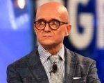 Grande Fratello Vip 5,  il Codacons chiede provvedimenti contro Alfonso Signorini: ecco perchè
