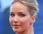 Jennifer Lawrence ferita al volto a causa di un incidente sul set di Don't Look Up