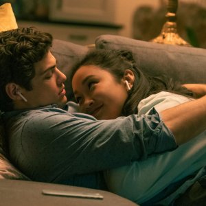 Tua per sempre: Noah Centineo, Lana Condor in una scena
