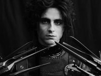 Timothée Chalamet è Edward Scissorhands nelle nuove foto di Vogue