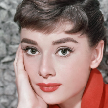 Audrey: un primo piano di Audrey Hepburn