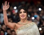 Priyanka Chopra: 'Un regista mi ha umiliato consigliandomi un intervento di chirurgia plastica'