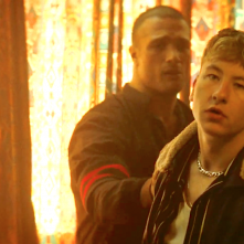 L'ombra della violenza: Cosmo Jarvis, Barry Keoghan in una scena del film