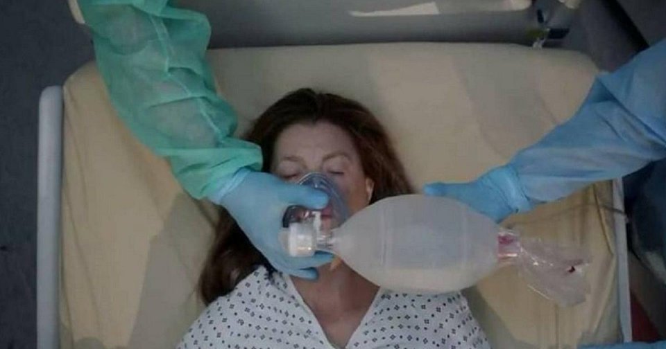 In the sixth episode of Grey's Anatomy 17 Meredith's condition worsened further 2559026