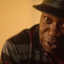 Sulla scena del delitto: il caso del Cecil Hotel, Kenneth Givens in una scena della docuserie Netflix