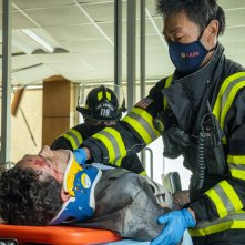 9-1-1, stagione 4: Kenneth Choi in una scena della serie