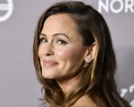 Jennifer Garner star e produttrice del film Family Leave