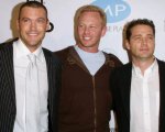 Beverly Hills, 90210: mini reunion con abbraccio per Jason Priestley, Ian Ziering e Brian Austin Green