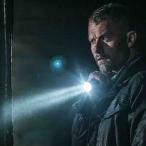 The Empty Man: James Badge Dale in una scena