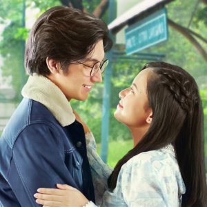 Geez & Ann: Junior Roberts, Hanggini in una scena del film