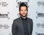 Tom Riley e Kristen Bell protagonisti della serie The Woman in the House