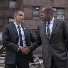 Godfather of Harlem: Nigel Thatch e Forest Whitaker in una scena