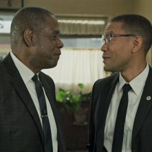 Godfather of Harlem: Forest Whitaker insieme a Nigel Thatch in una foto della serie