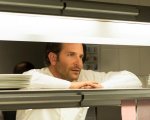 Il sapore del successo: Bradley Cooper diventa chef stasera su Rai Movie