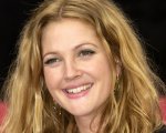 Drew Barrymore: 'A 13 anni sono finita in un reparto psichiatrico. Ero fuori controllo'