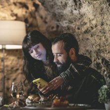 Genitori contro influencer: Fabio Volo e Ginevra Francesconi in una scena